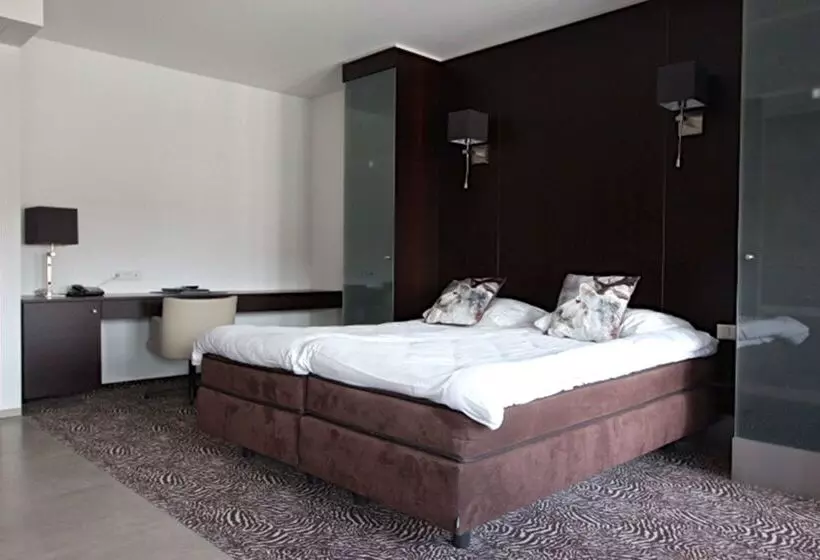 酒店 Golden Tulip West Ende