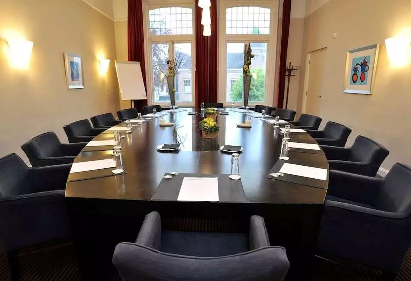 酒店 Golden Tulip West Ende