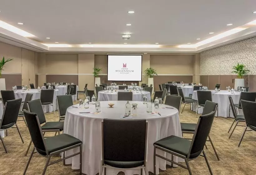 فندق Grand Millennium Auckland