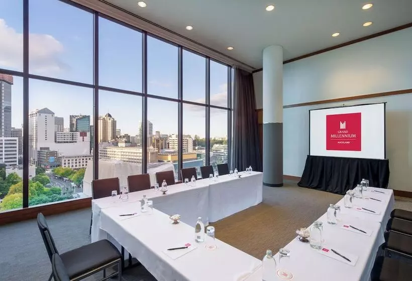 فندق Grand Millennium Auckland