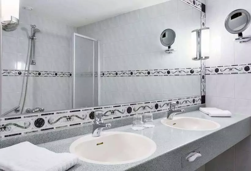 호텔 NH Arnhem Rijn