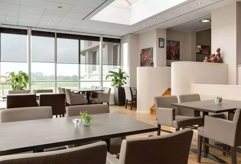 호텔 NH Arnhem Rijn