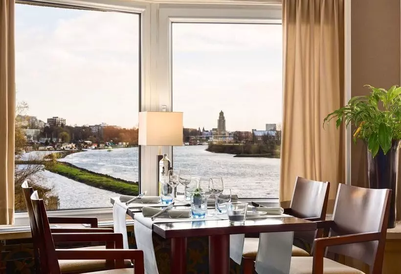 호텔 NH Arnhem Rijn