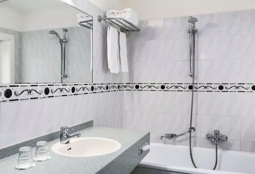 호텔 NH Arnhem Rijn