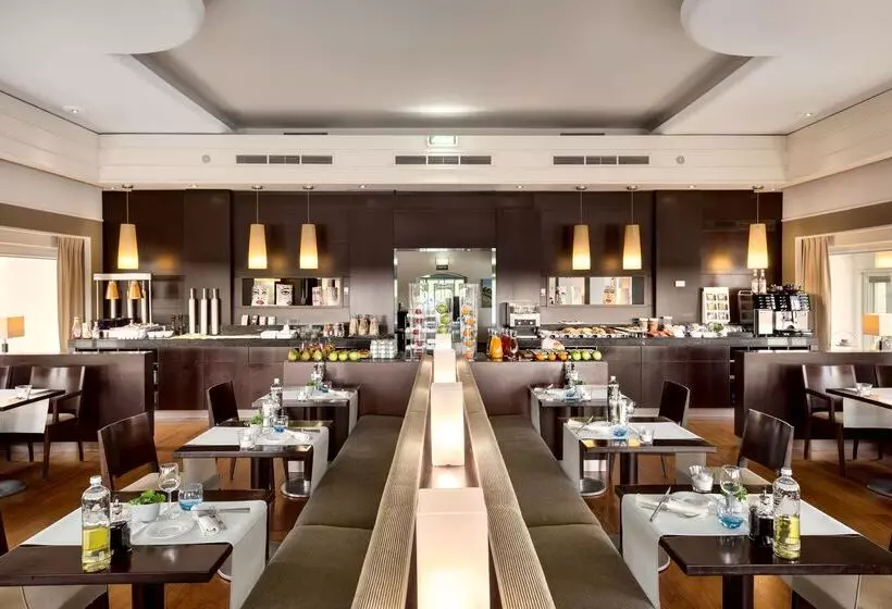 호텔 NH Arnhem Rijn