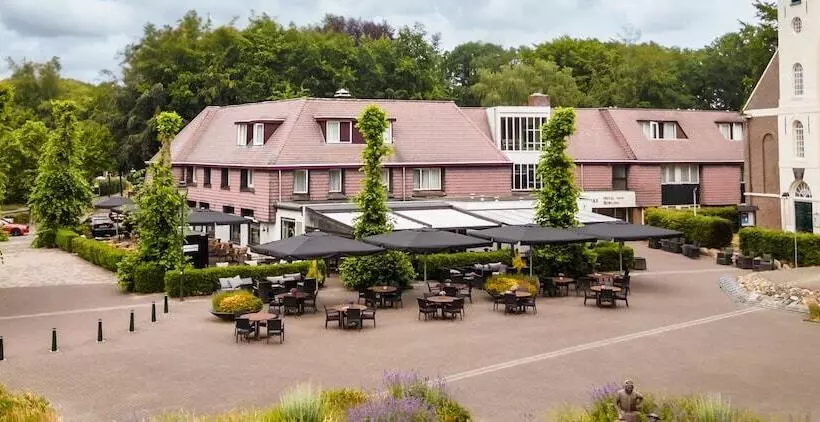 Отель De Oringer Marke & Stee By Flow