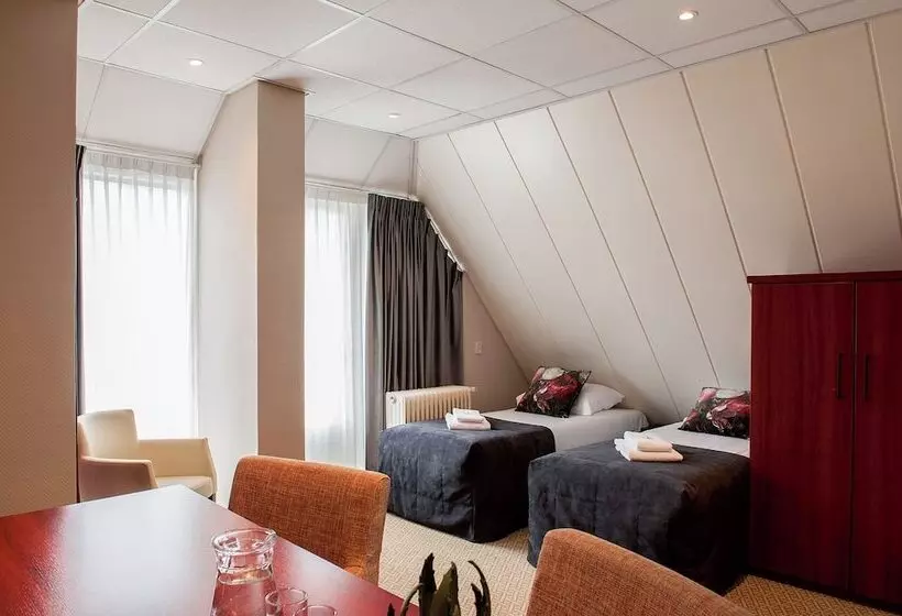 Отель De Oringer Marke & Stee By Flow