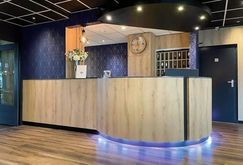 Отель De Oringer Marke & Stee By Flow