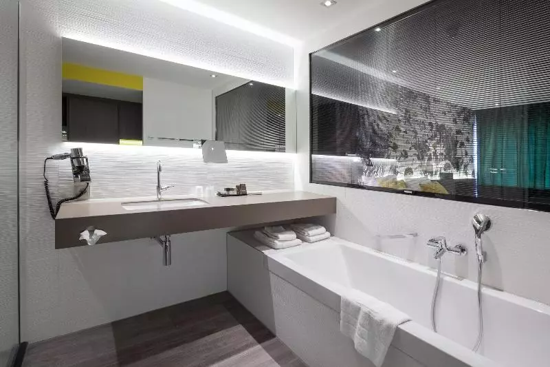 מוטל Van Der Valk Hotel Heerlen