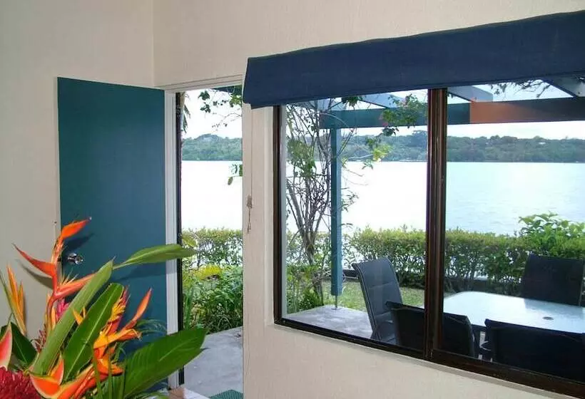 Pacific Lagoon Apartments