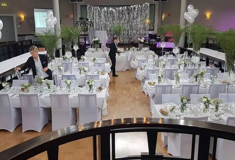 Strand Hotel Fevik   By Classic Norway Hotels