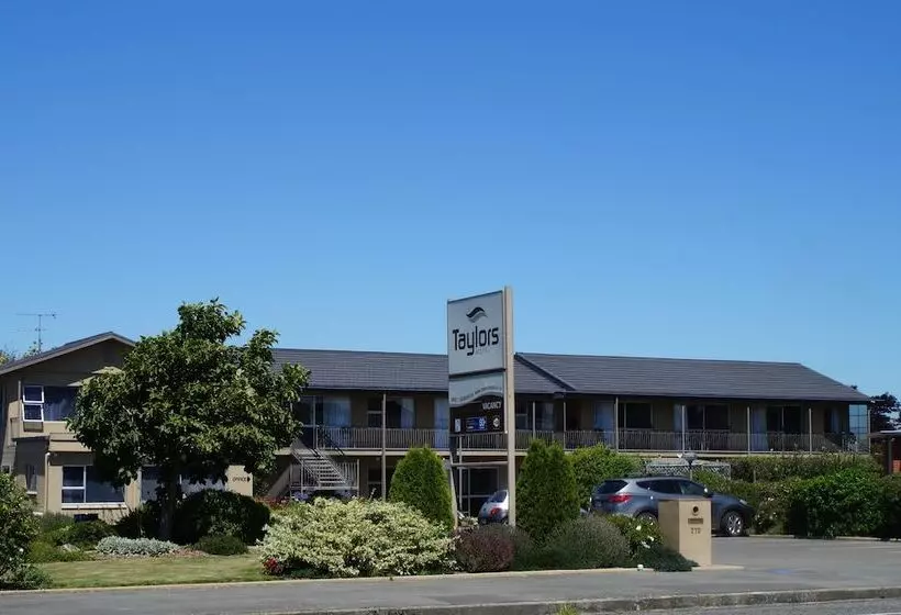 Taylors Motel