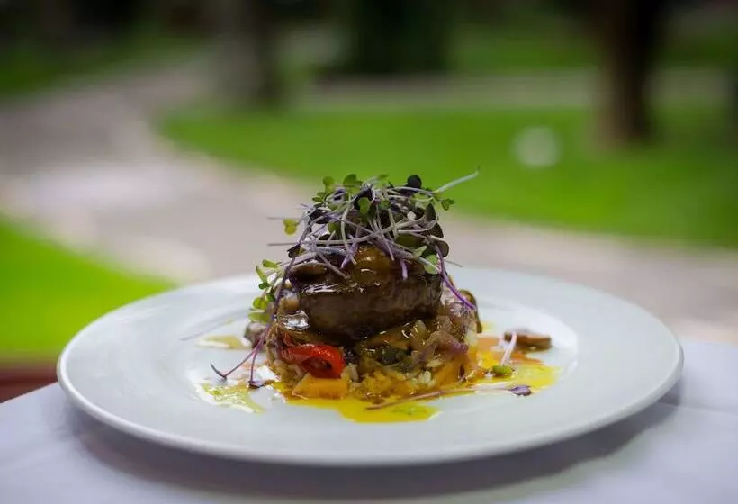 Azoris Angra Garden - Plaza Hotel