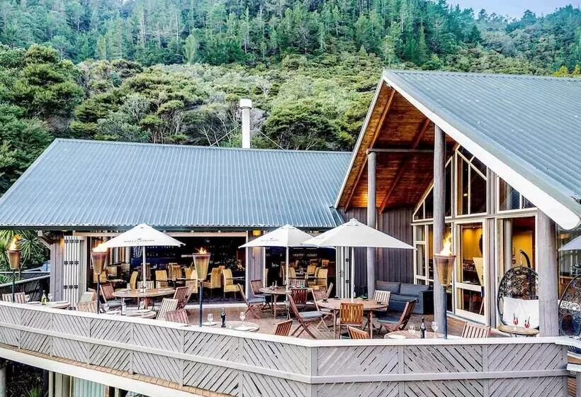 Grand Mercure Puka Park Resort