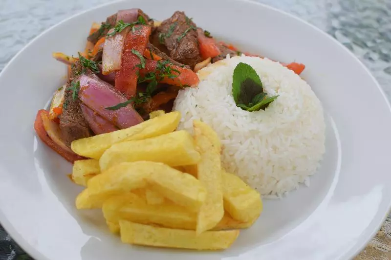 مسافرخانه Senorial