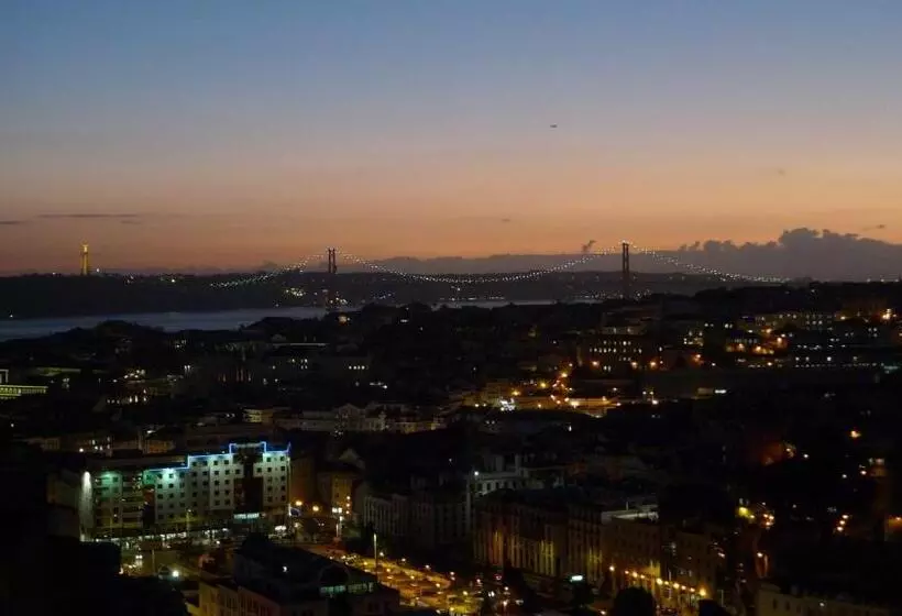 هتل Albergaria Senhora Do Monte