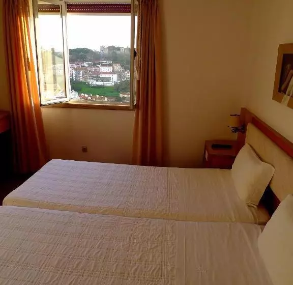 هتل Albergaria Senhora Do Monte