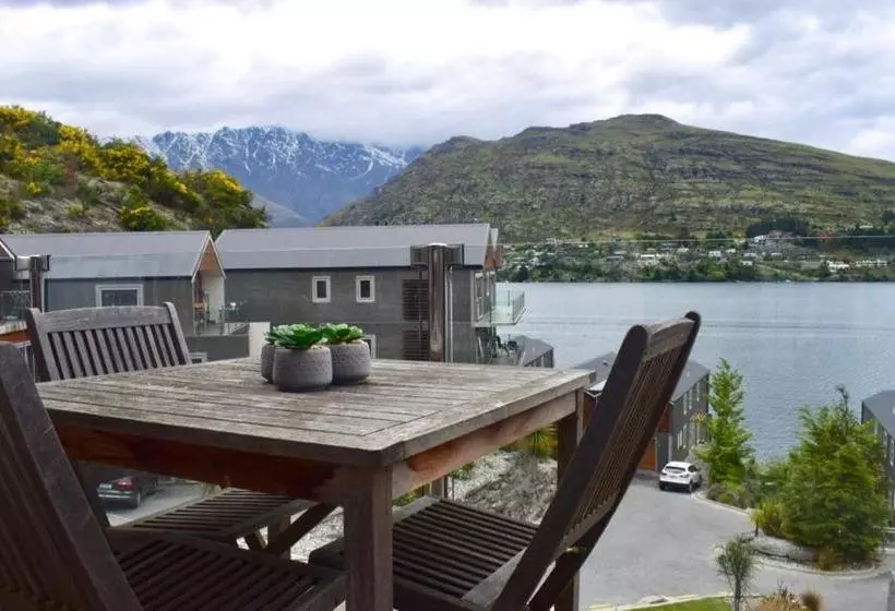 בית מלון כפרי Alpine Village