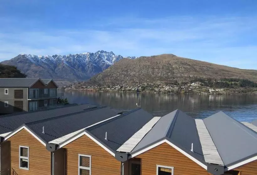 בית מלון כפרי Alpine Village