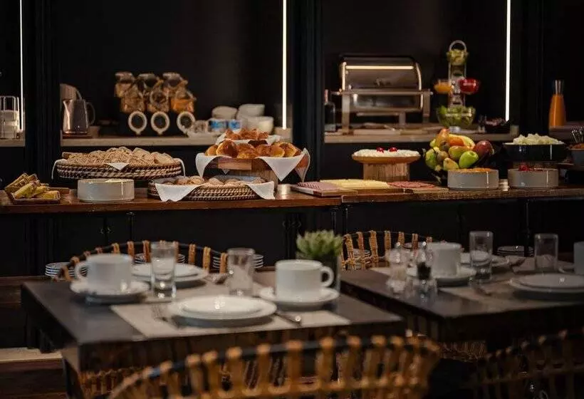 هتل Dom Carlos Park