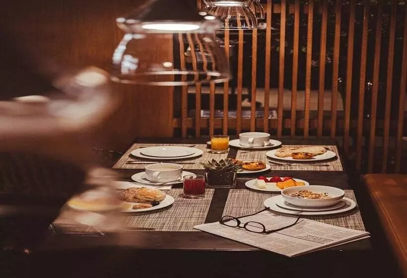 هتل Dom Carlos Park