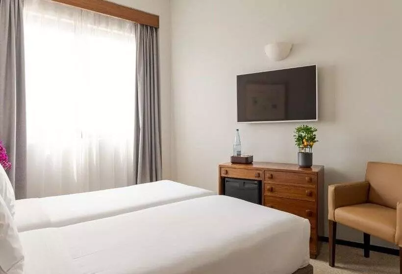 هتل Dom Carlos Park