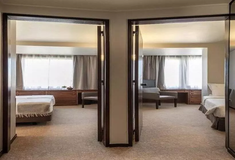 هتل Dom Carlos Park