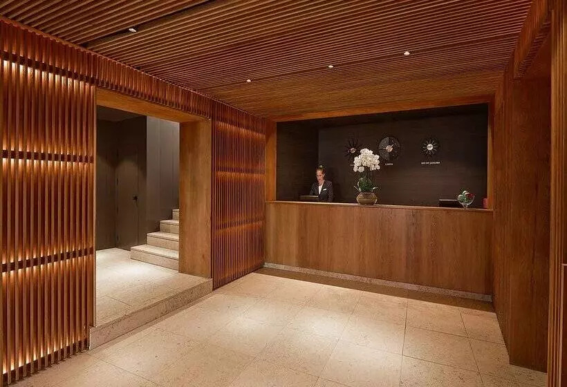 هتل Dom Carlos Park