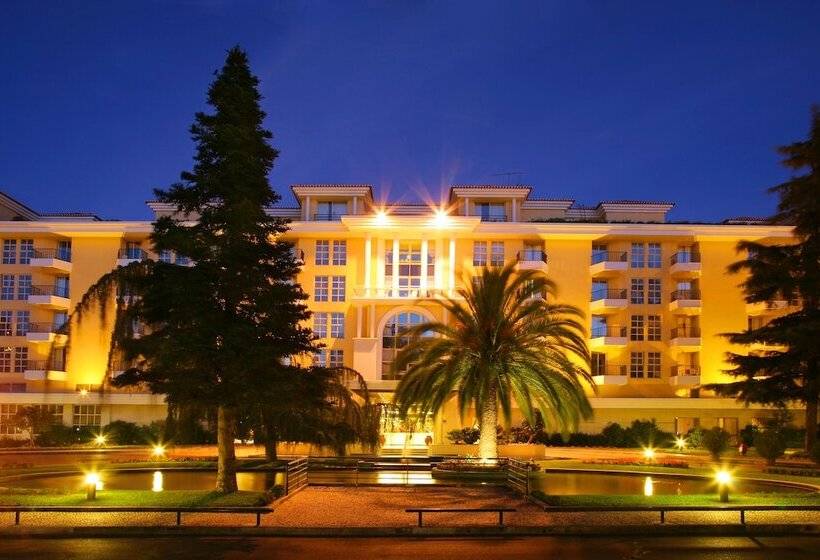 هتل Dos Templarios