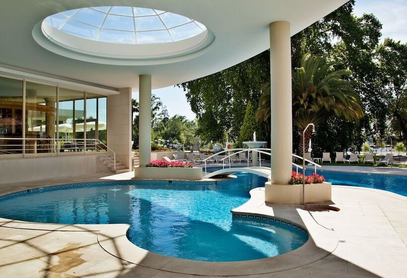 هتل Dos Templarios