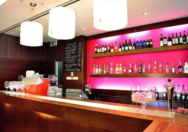 בית מלון כפרי Mercure Toruń Centrum