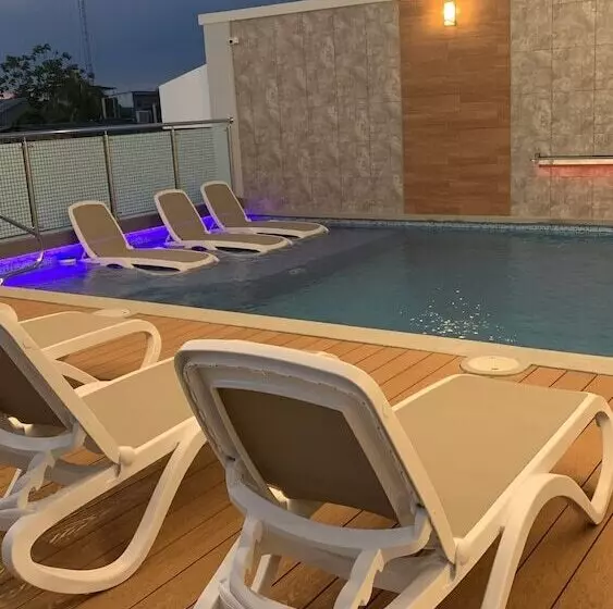 هتل Victoria Regia