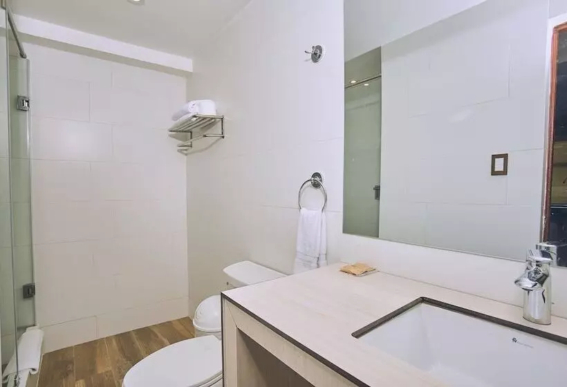 هتل Victoria Regia