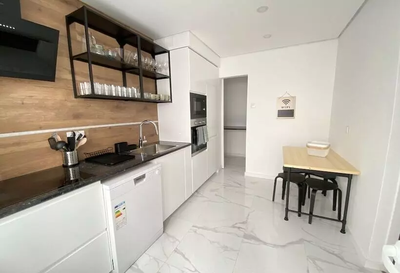 اقامتگاه Made Inn Faro