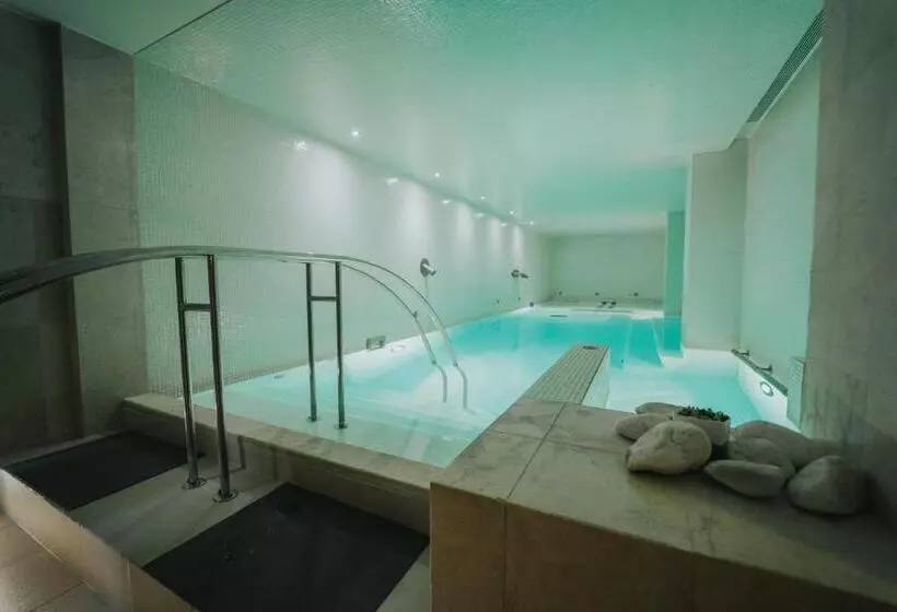 Sweet Atlantic Hotel & Spa