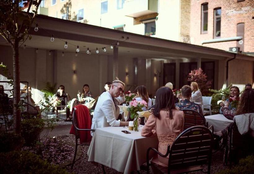 هتل Continental Relax & Spa