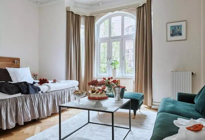 בית מלון כפרי Continental Relax & Spa