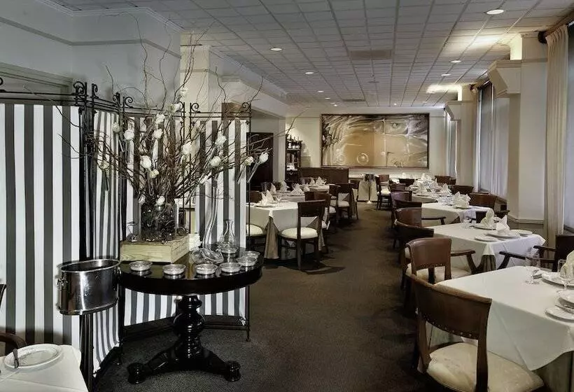 هتل Courtyard By Marriott San Juan Miramar