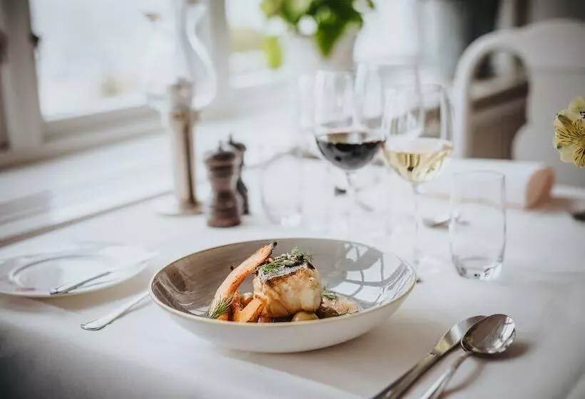 בית מלון כפרי Rusthållargården