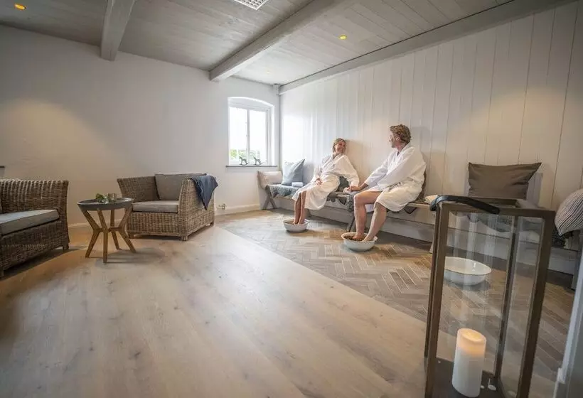 בית מלון כפרי Rusthållargården