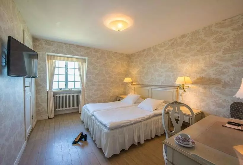 בית מלון כפרי Rusthållargården