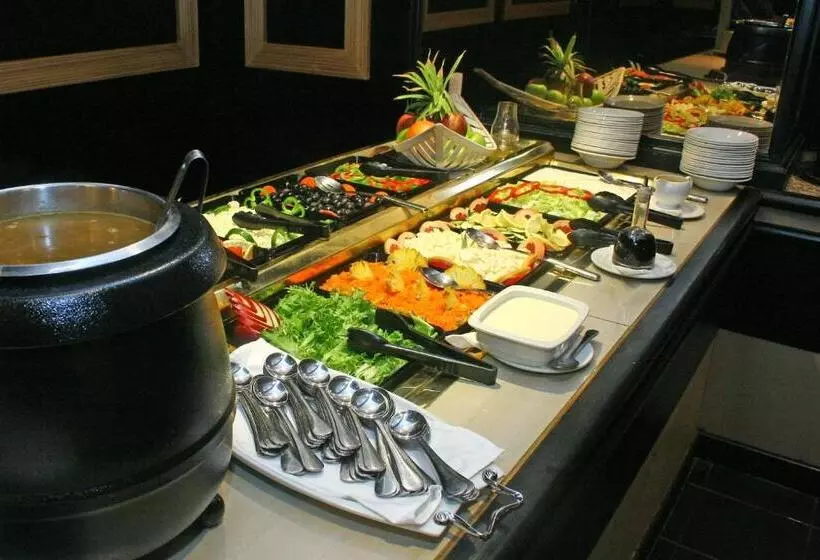 Отель Oudtshoorn Inn