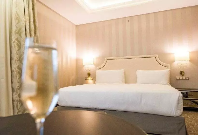 בית מלון כפרי Prahova Plaza