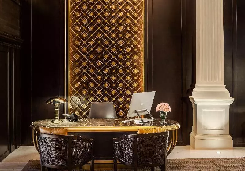 هتل Raffles  Singapore