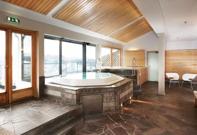 בית מלון כפרי Scandic Crown