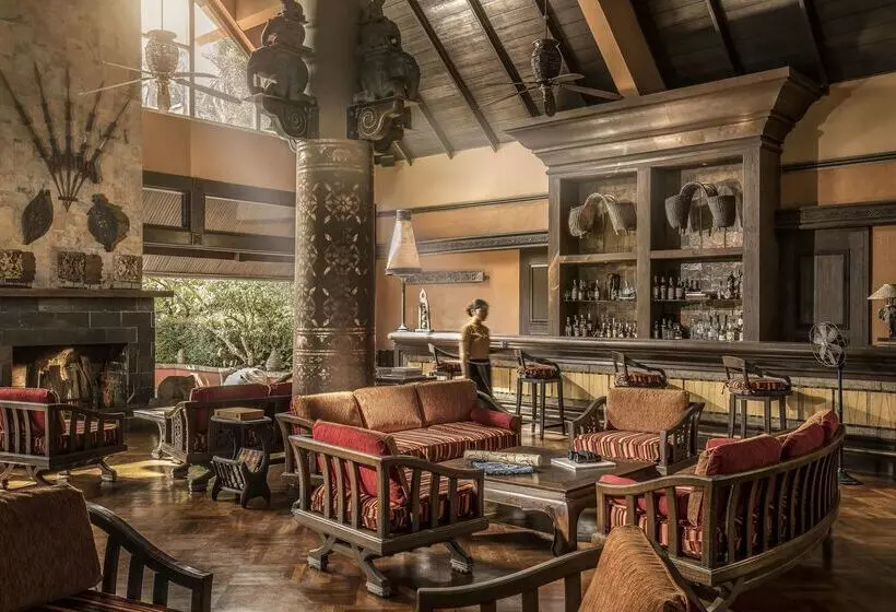 Hotel Anantara Golden Triangle Elephant Camp & Resort