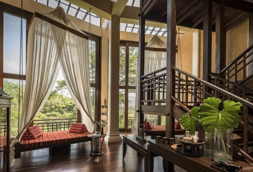 Hotel Anantara Golden Triangle Elephant Camp & Resort