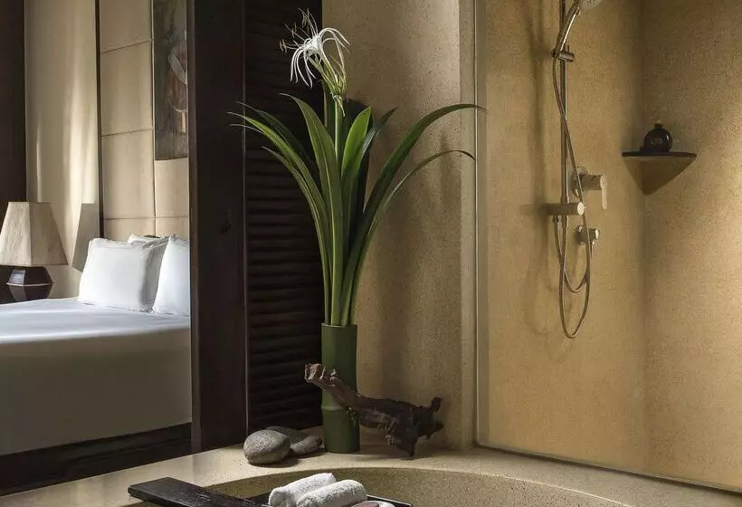 Hotel Anantara Golden Triangle Elephant Camp & Resort