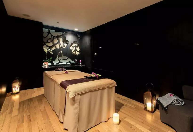 호텔 Centara Grand At Central Plaza Ladprao Bangkok