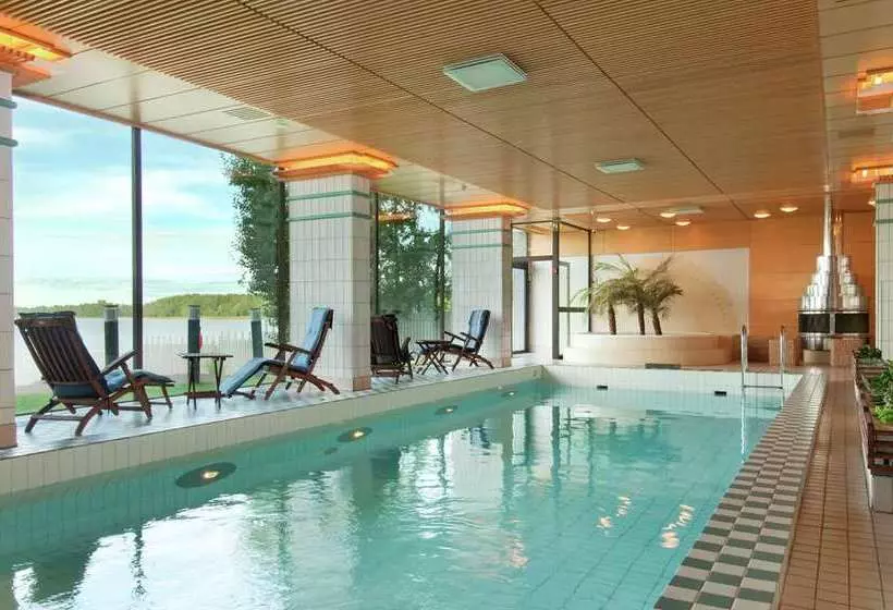 هتل Hilton Helsinki Kalastajatorppa